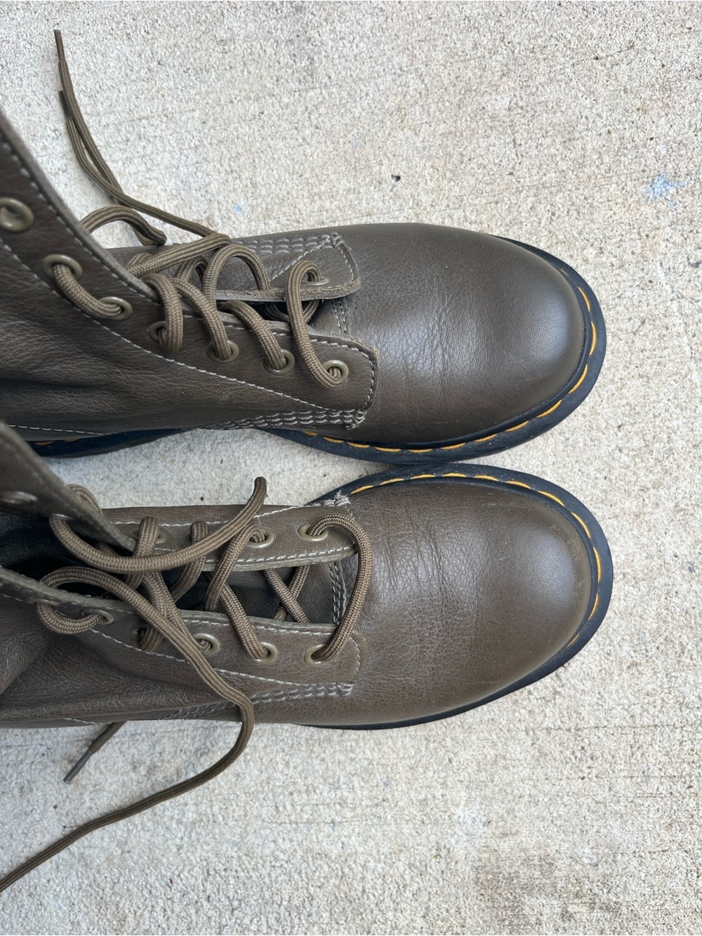 Dr. Martens Olive Green Pascal Boots! RARE COLOR!